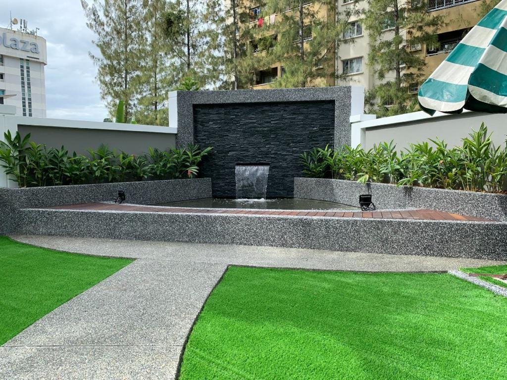 11 – Fishpond and water feature